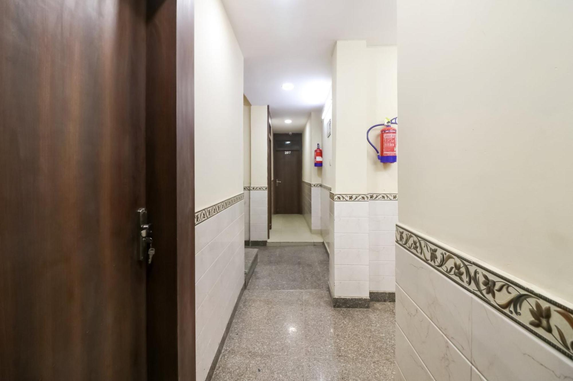 Hotel O Mayur Plaza Delhi Kültér fotó