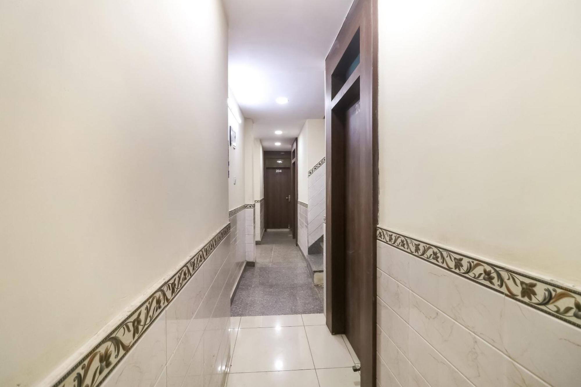 Hotel O Mayur Plaza Delhi Kültér fotó