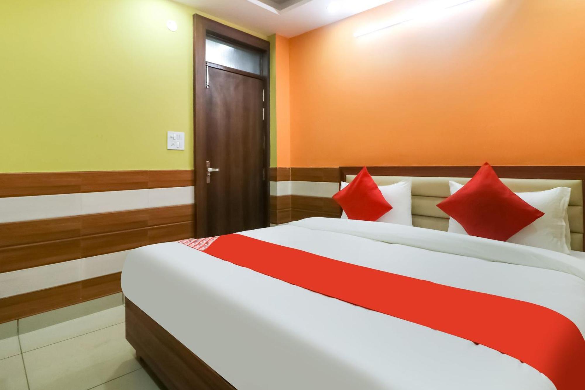 Hotel O Mayur Plaza Delhi Kültér fotó